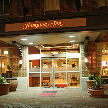 Hampton Inn Alexandria/Old Town מראה חיצוני תמונה