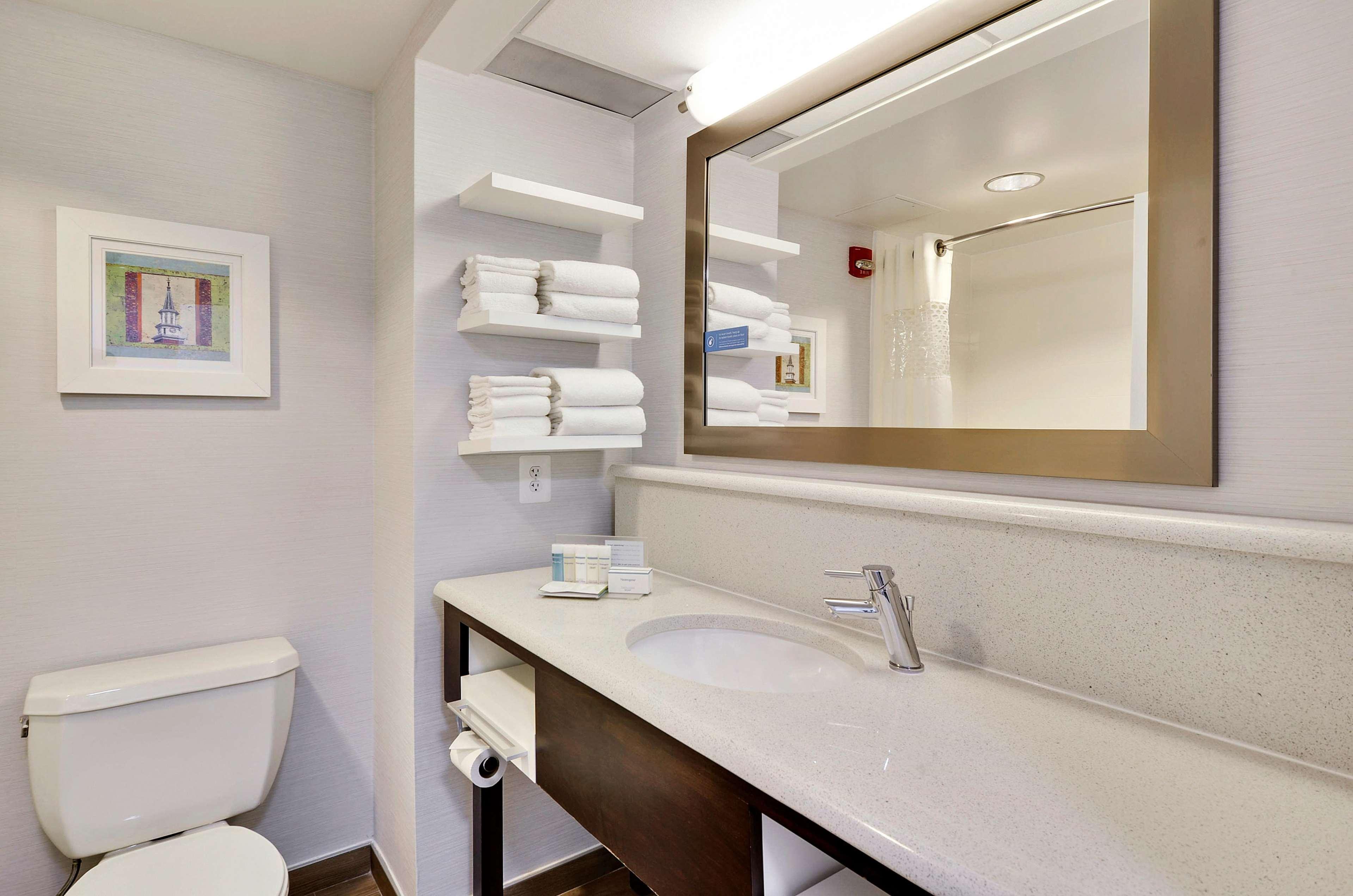Hampton Inn Alexandria/Old Town מראה חיצוני תמונה