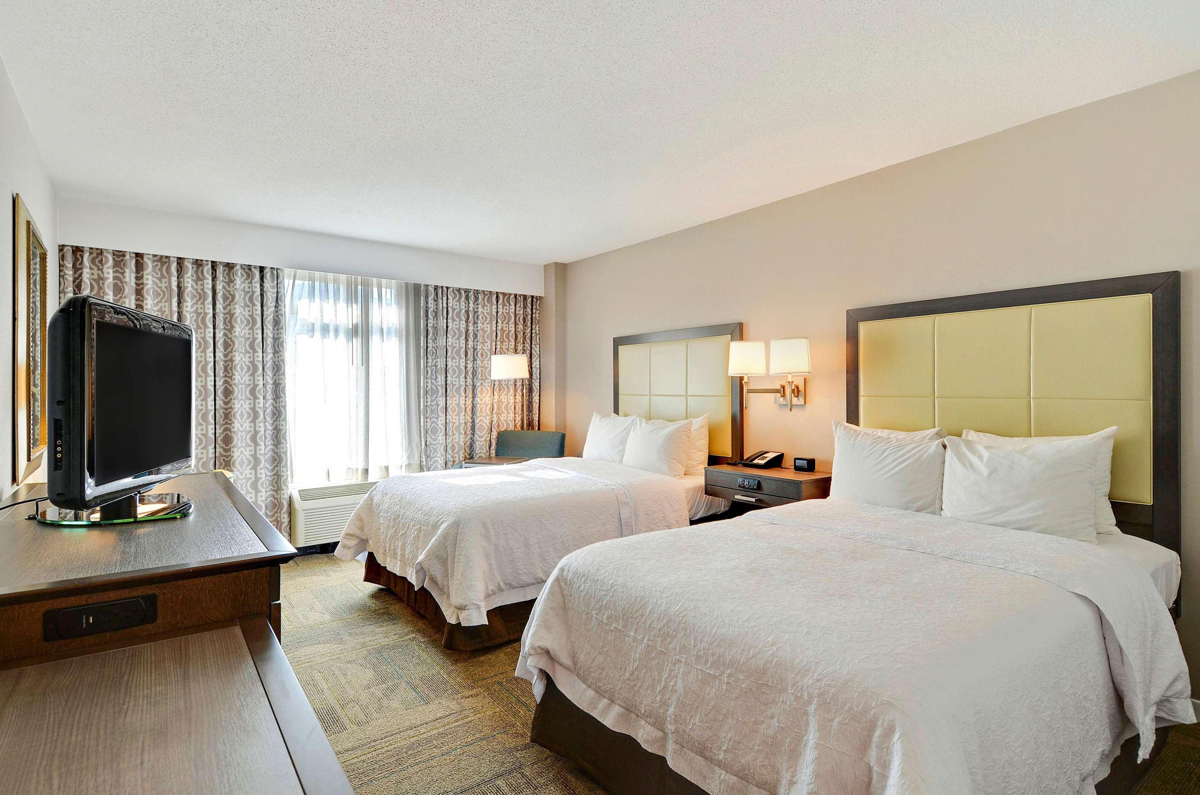 Hampton Inn Alexandria/Old Town מראה חיצוני תמונה
