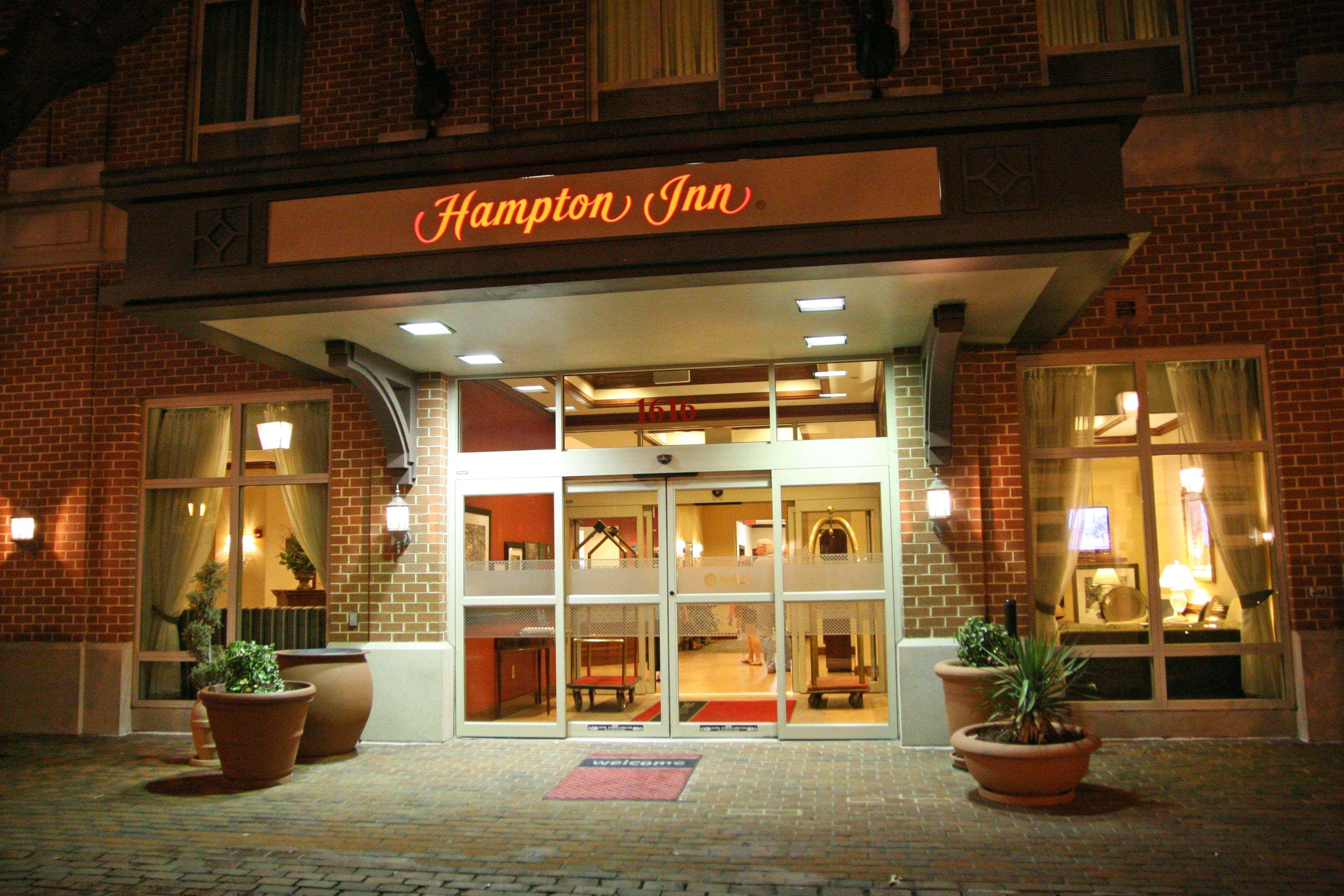 Hampton Inn Alexandria/Old Town מראה חיצוני תמונה