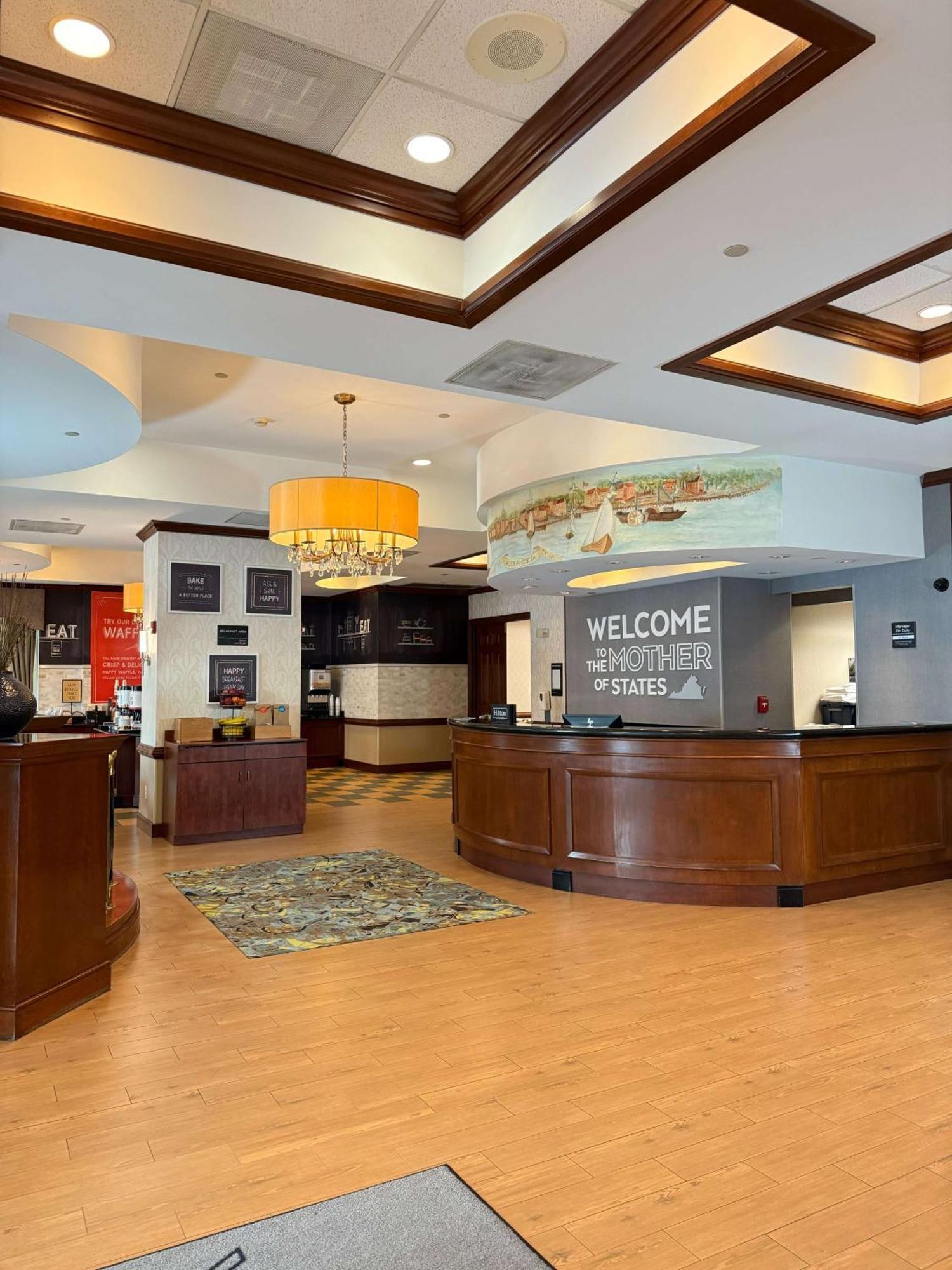 Hampton Inn Alexandria/Old Town מראה חיצוני תמונה