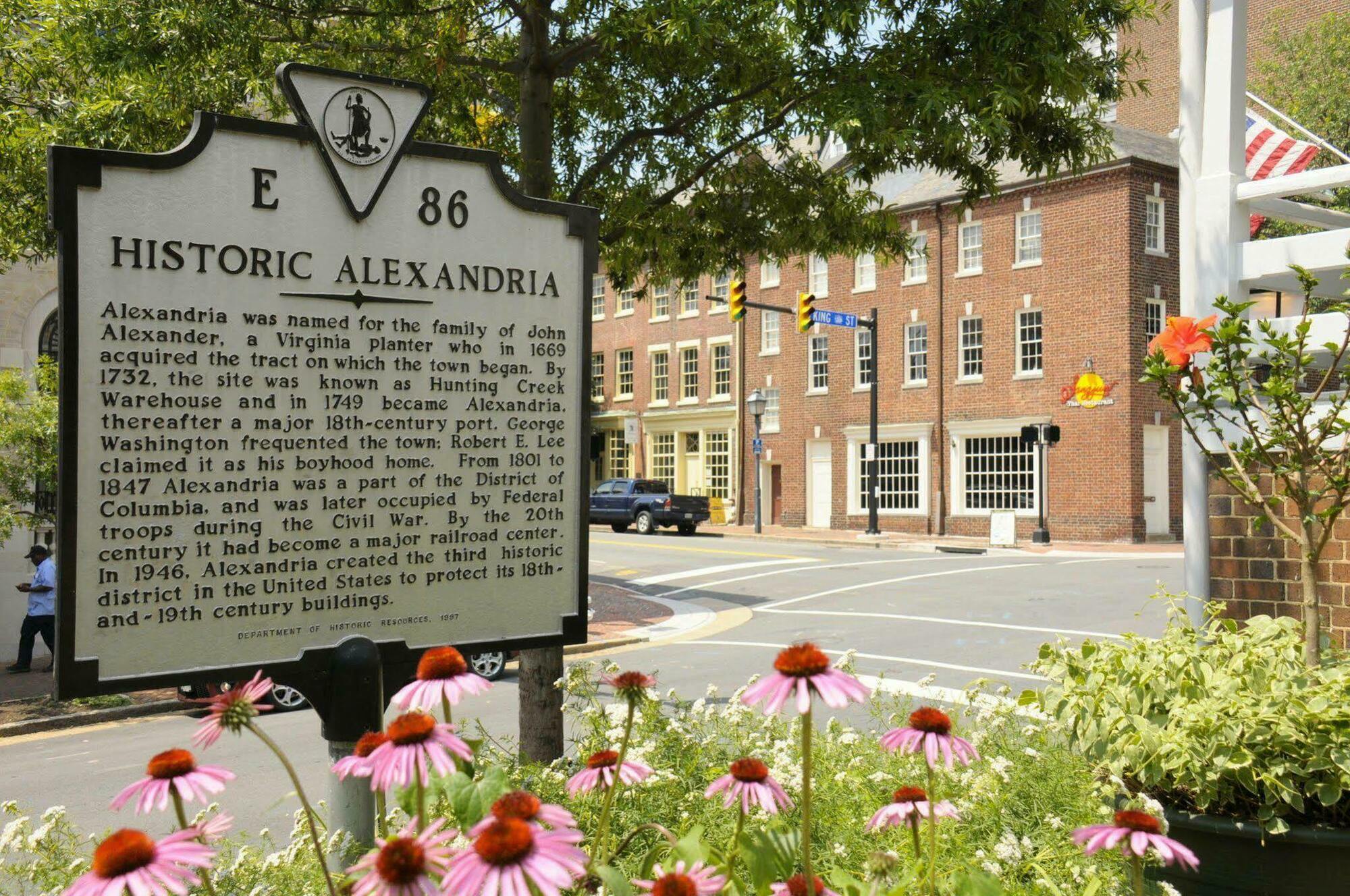 Hampton Inn Alexandria/Old Town מראה חיצוני תמונה